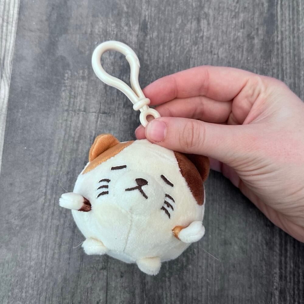 Miniso brown beige cream fat cat keychain